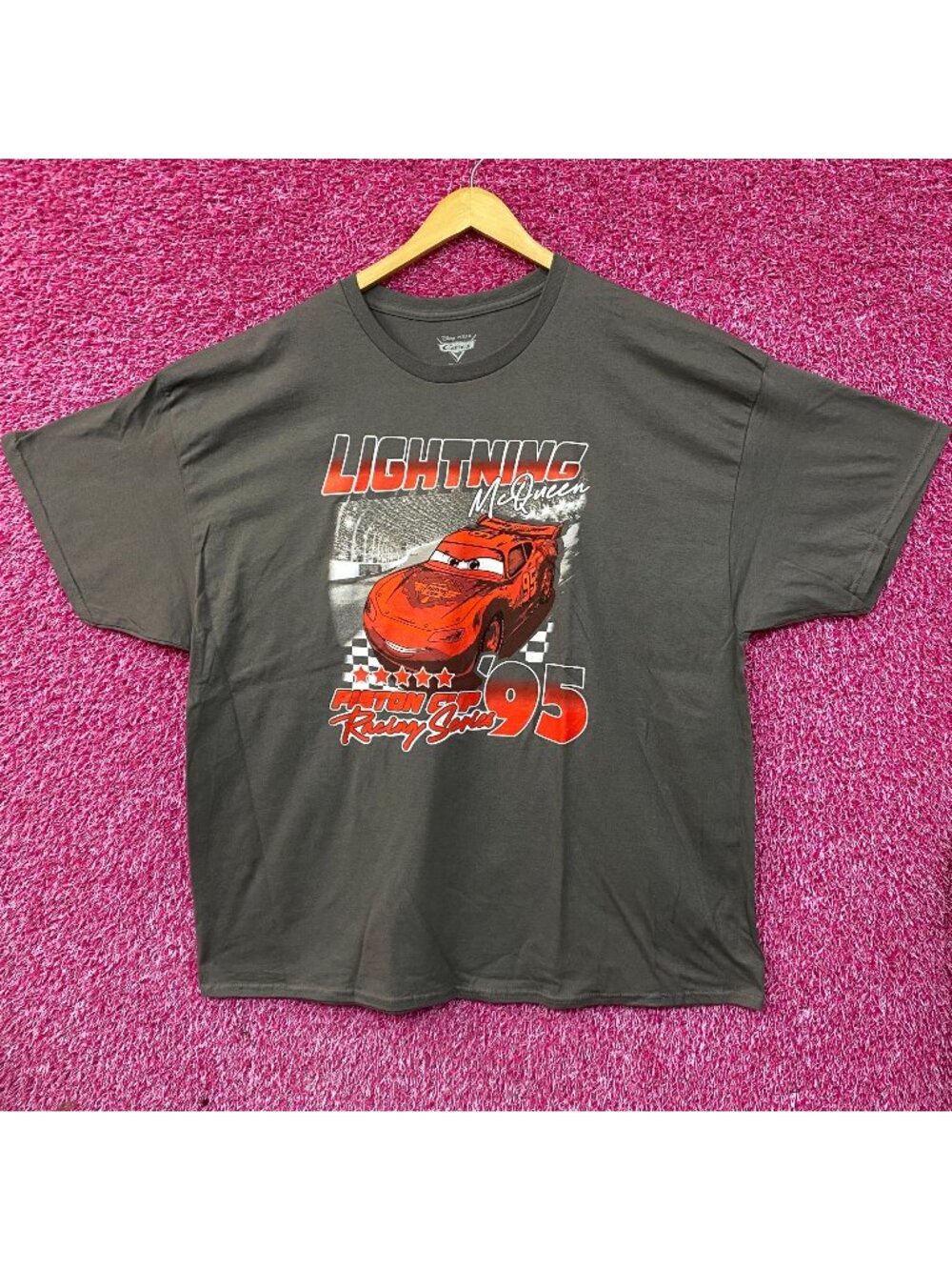 Disney Pixar Cars Lightning McQueen Piston Cup 95 T-Shirt 3XL
